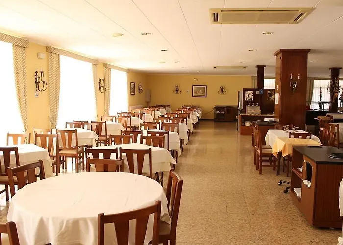 Hotel Checkin Pineda