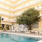 Hotel Checkin Pineda 3*