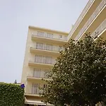 Checkin Pineda Hotel 3*