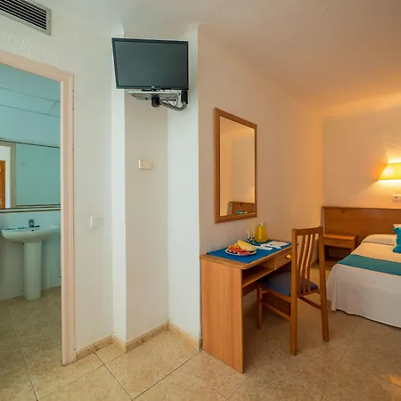 Hotel Checkin Pineda