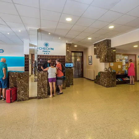 Hotel Checkin Pineda
