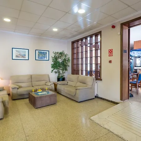 Checkin Pineda Hotel 3*