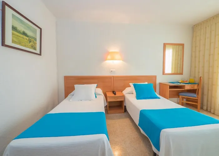 Checkin Pineda 3* Pineda de Mar