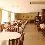 Отель Checkin Pineda