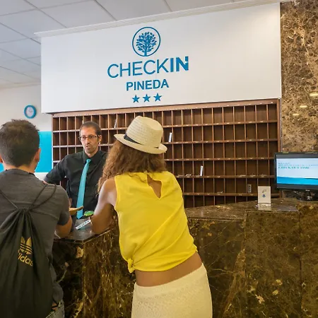 Checkin Pineda 3* ピネダ・デ・マール