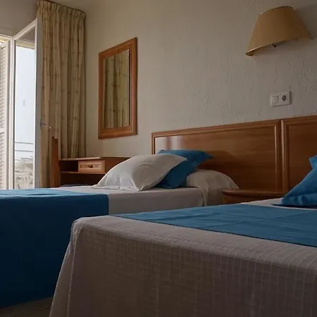 Hotel Checkin Pineda 3*