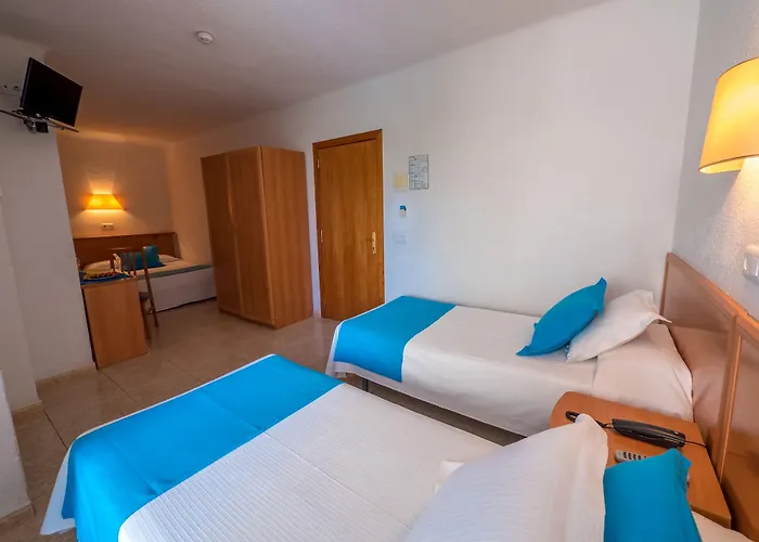 Otel Checkin Pineda 3*