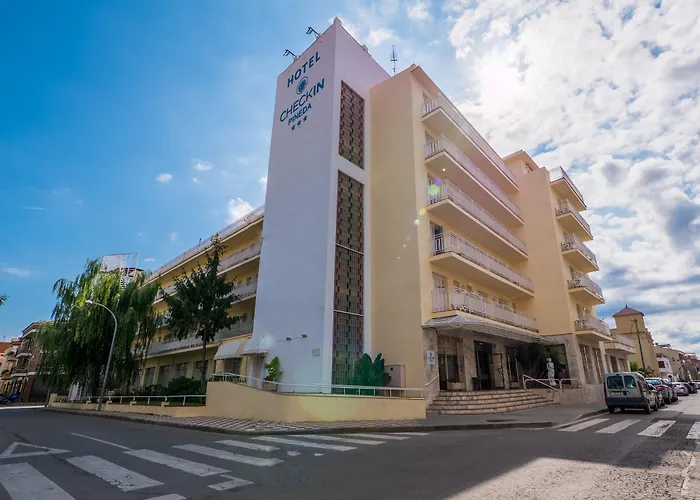 Checkin Pineda Otel
