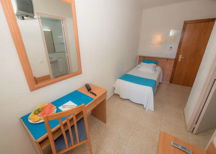Checkin Pineda Otel Pineda de Mar